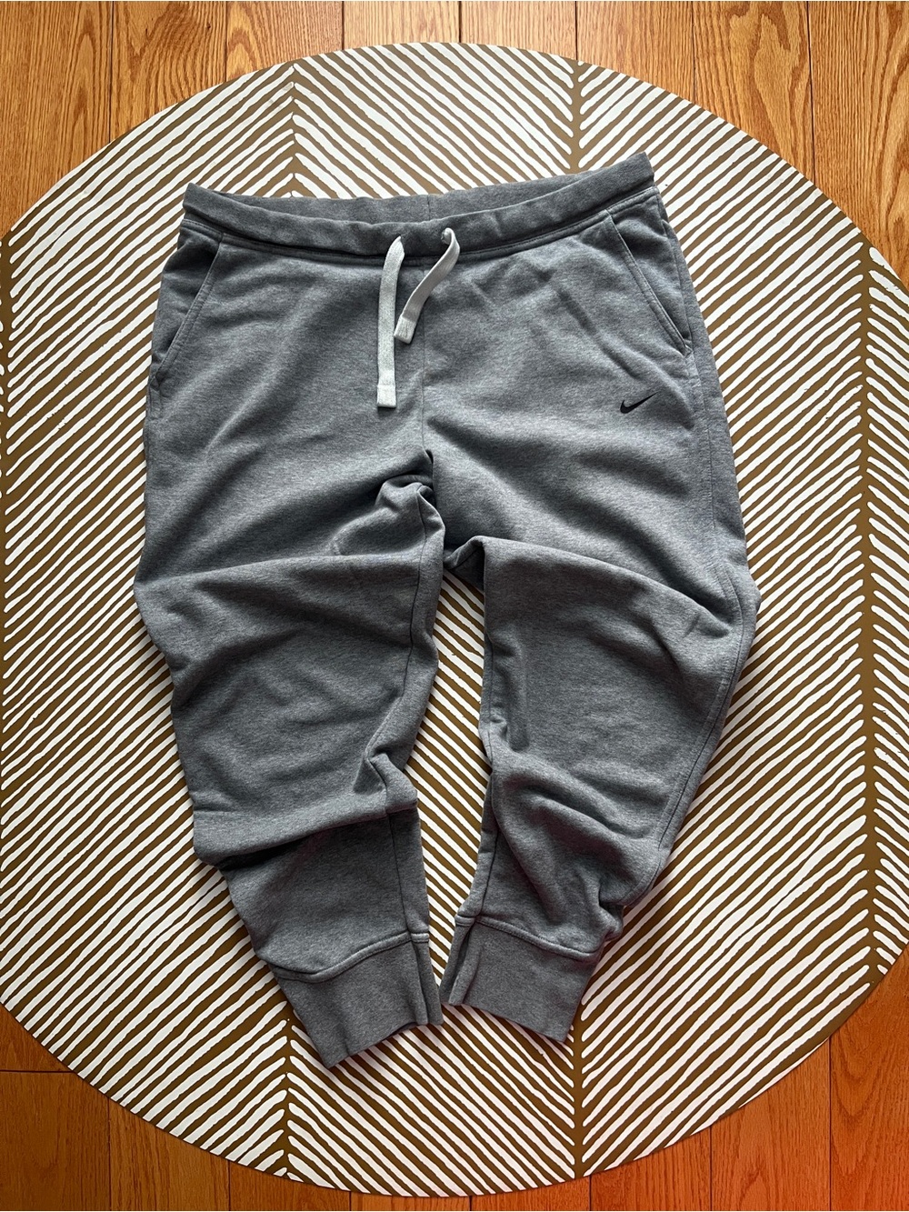 Nike Dri-Fit Get Fit Women’s Sweatpants (women’s L)